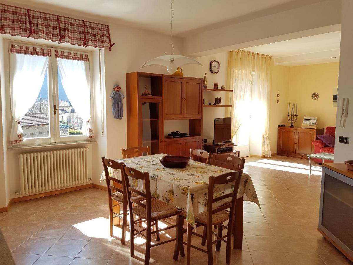 Villa Casa Luca E Cristina à Mezzolago Extérieur photo