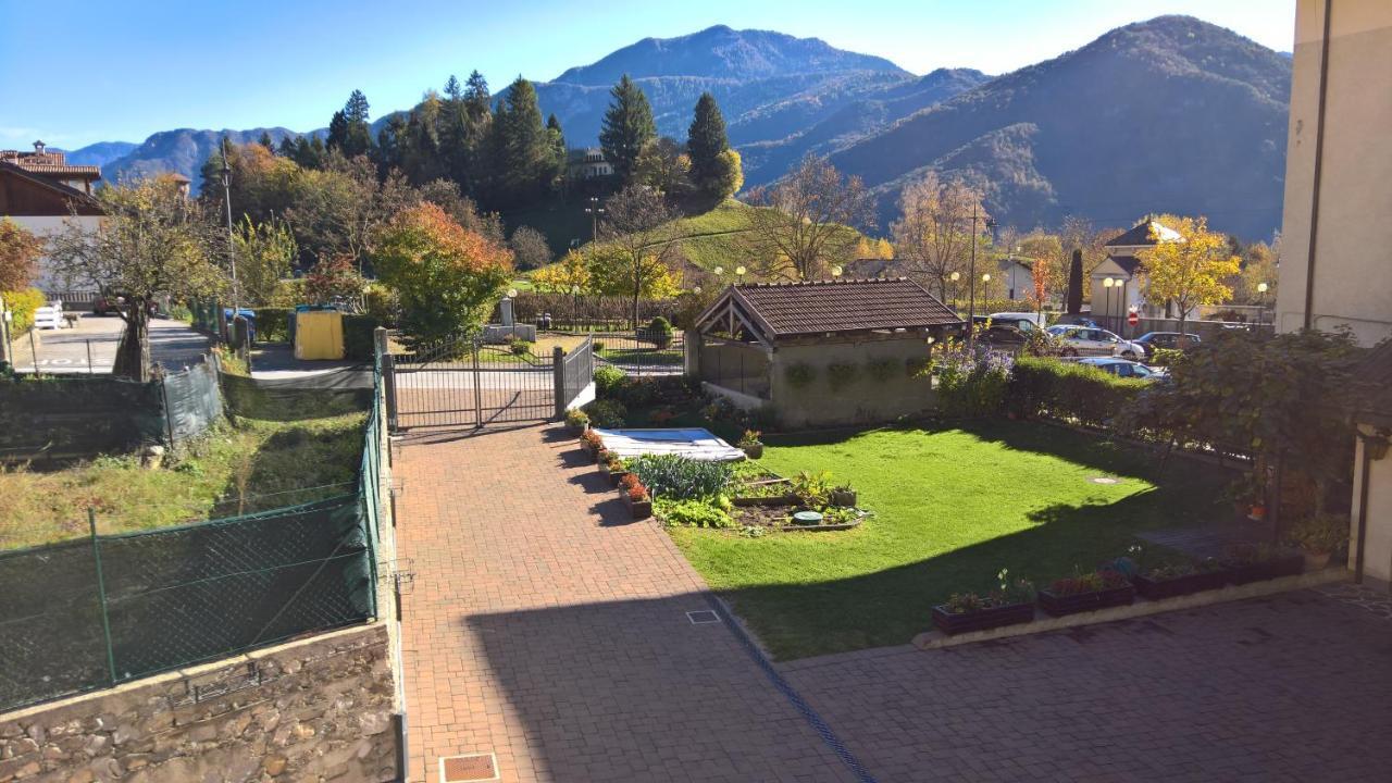 Villa Casa Luca E Cristina à Mezzolago Extérieur photo